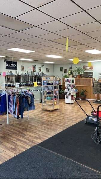 1529 N Main St, Monticello, KY 42633
