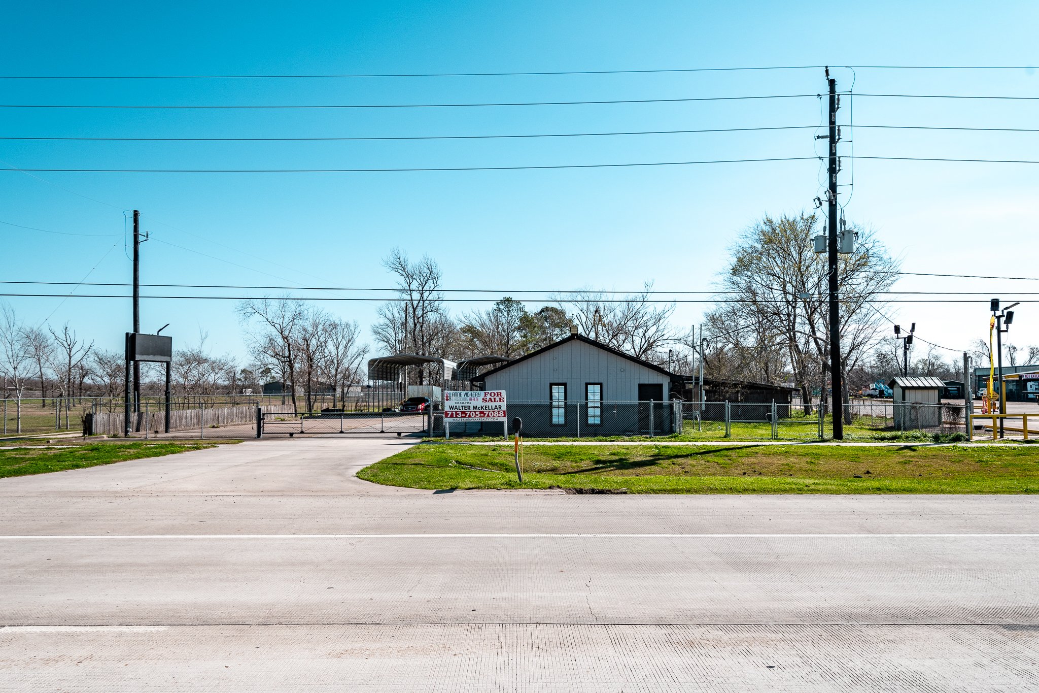 21014 Fm 2100 Rd, Crosby, TX 77532
