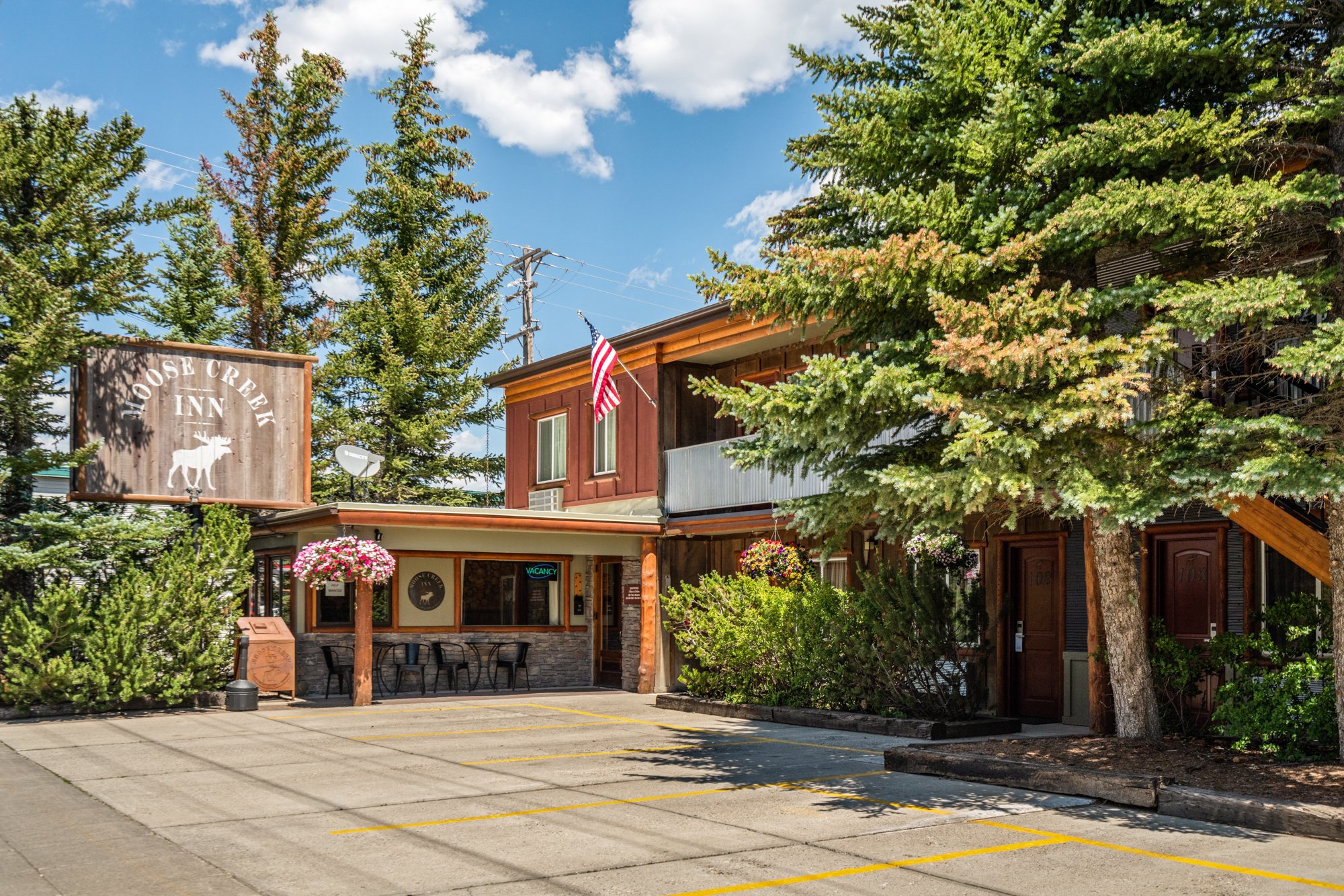 119 N Electric St, West Yellowstone, MT 59758
