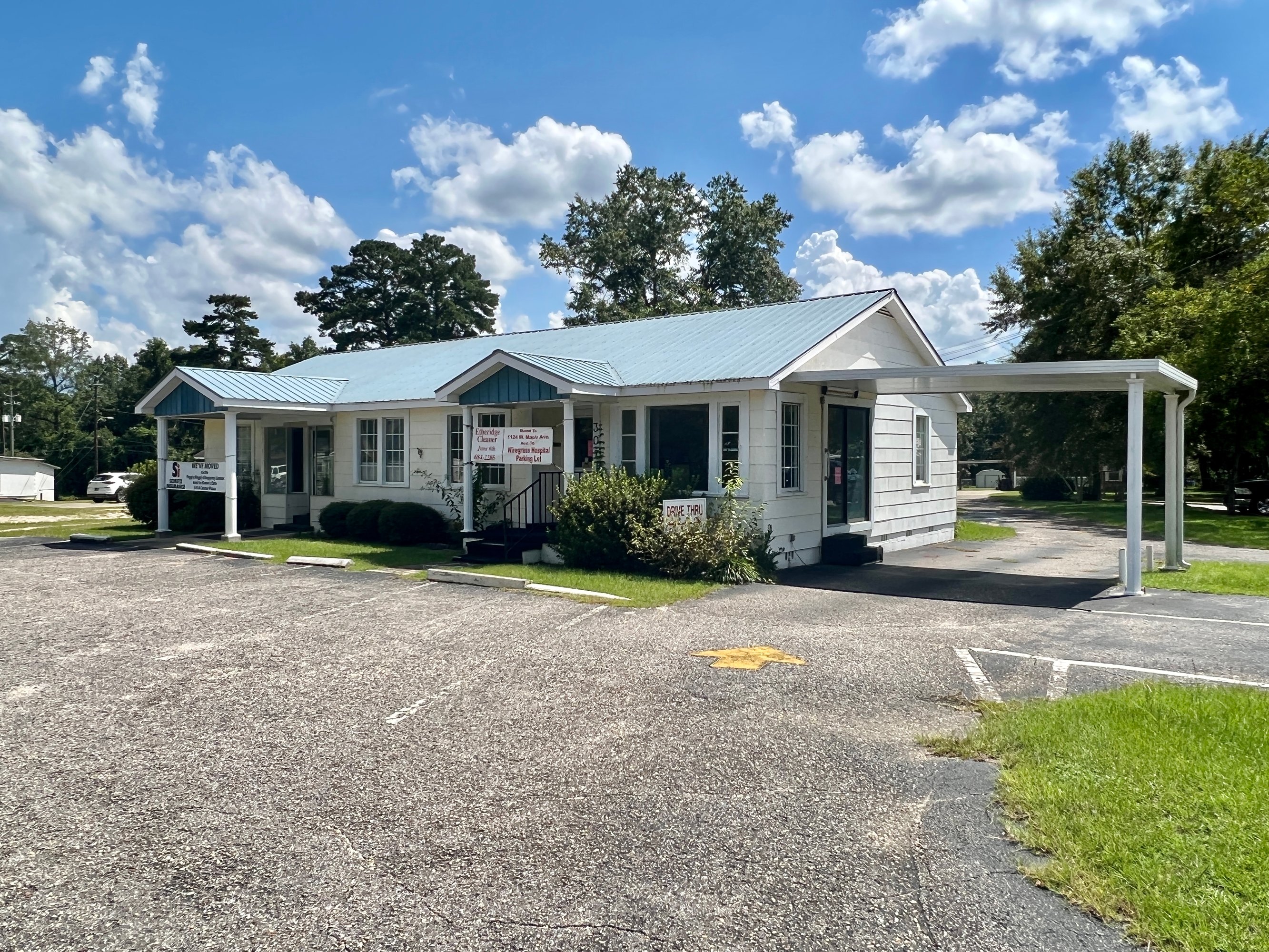 307 W Maple Ave, Geneva, AL 36340