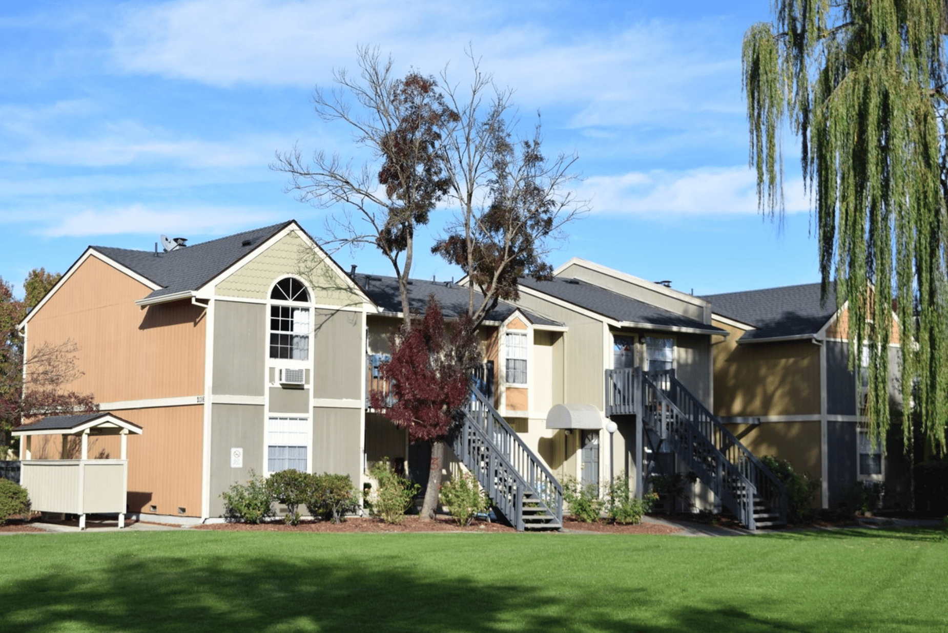 2010 Pioneer Way, Santa Rosa, CA 95403