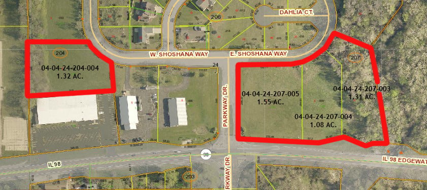 2075 Edgewater Dr, Pekin, IL 61554