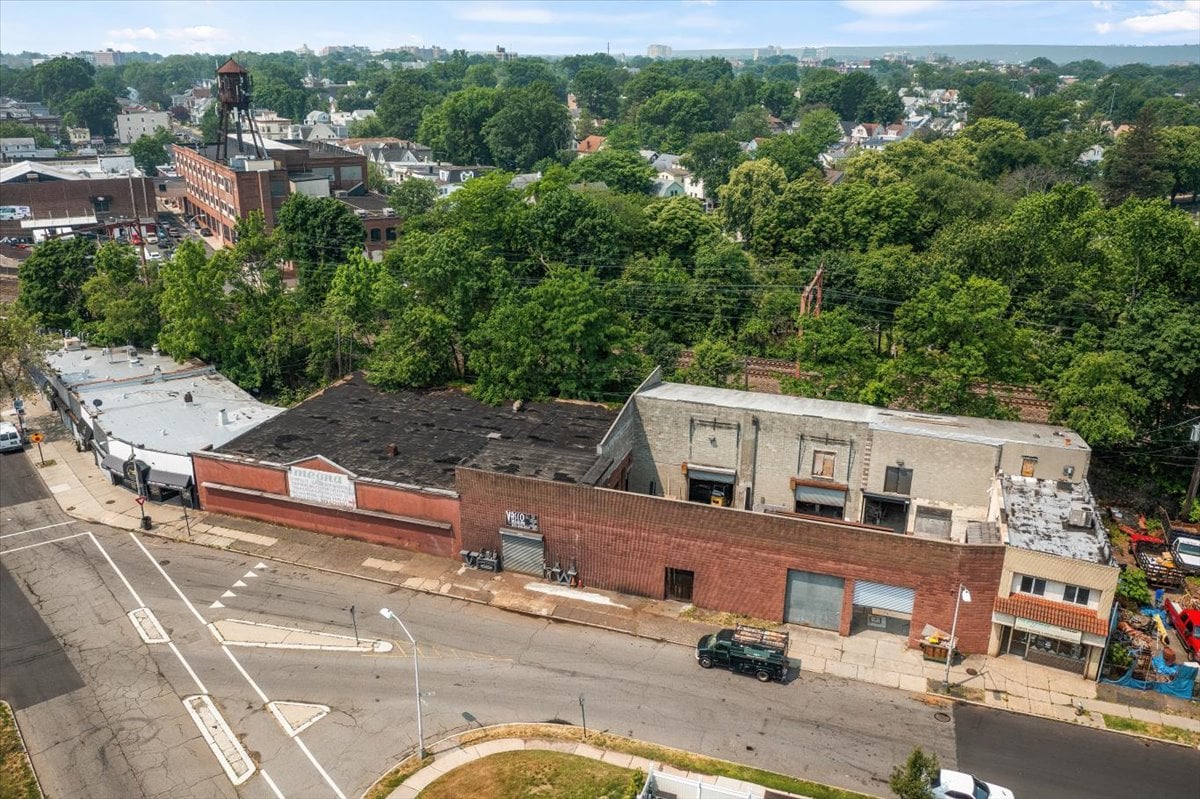 7 Hoffman Blvd, East Orange, NJ 07017