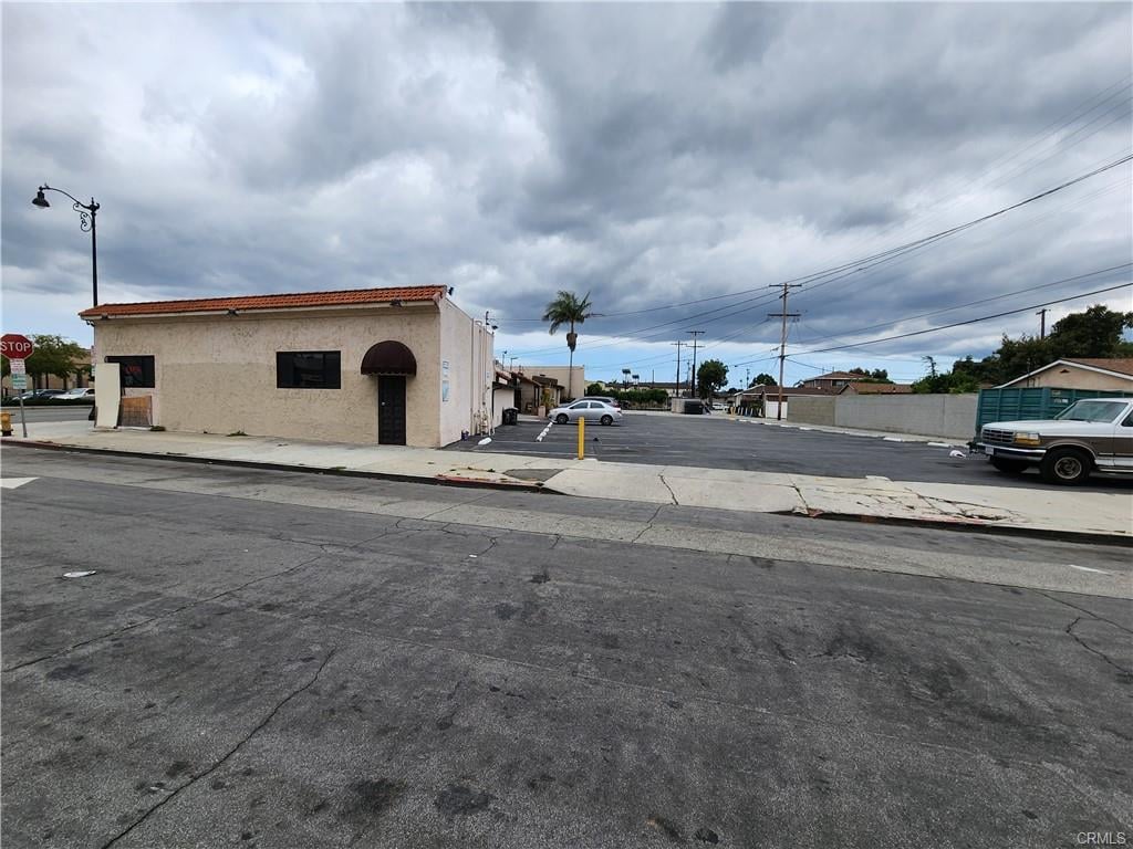12 W Plymouth St, Long Beach, CA 90805