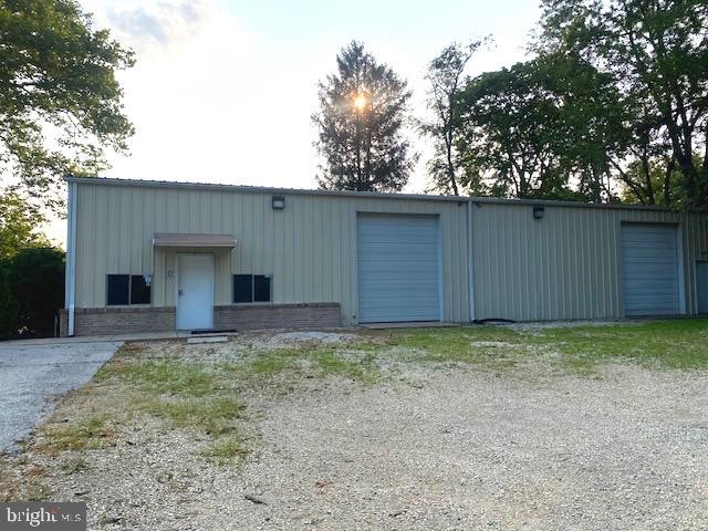 102 Summit Ave, Sicklerville, NJ 08081