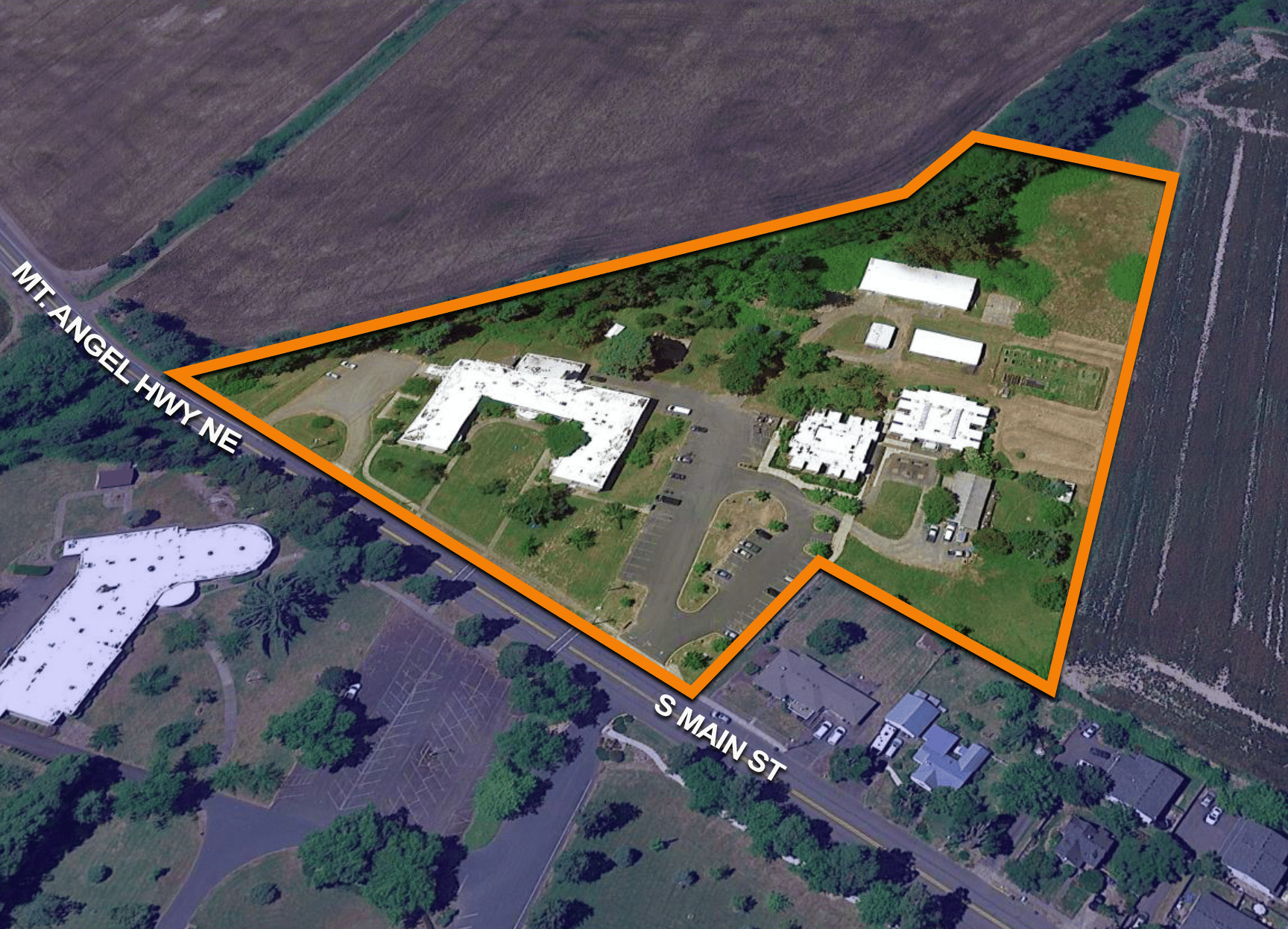 925 S Main St, Mount Angel, OR 97362