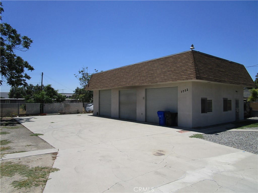 7712 Victoria Ave, Highland, CA 92346