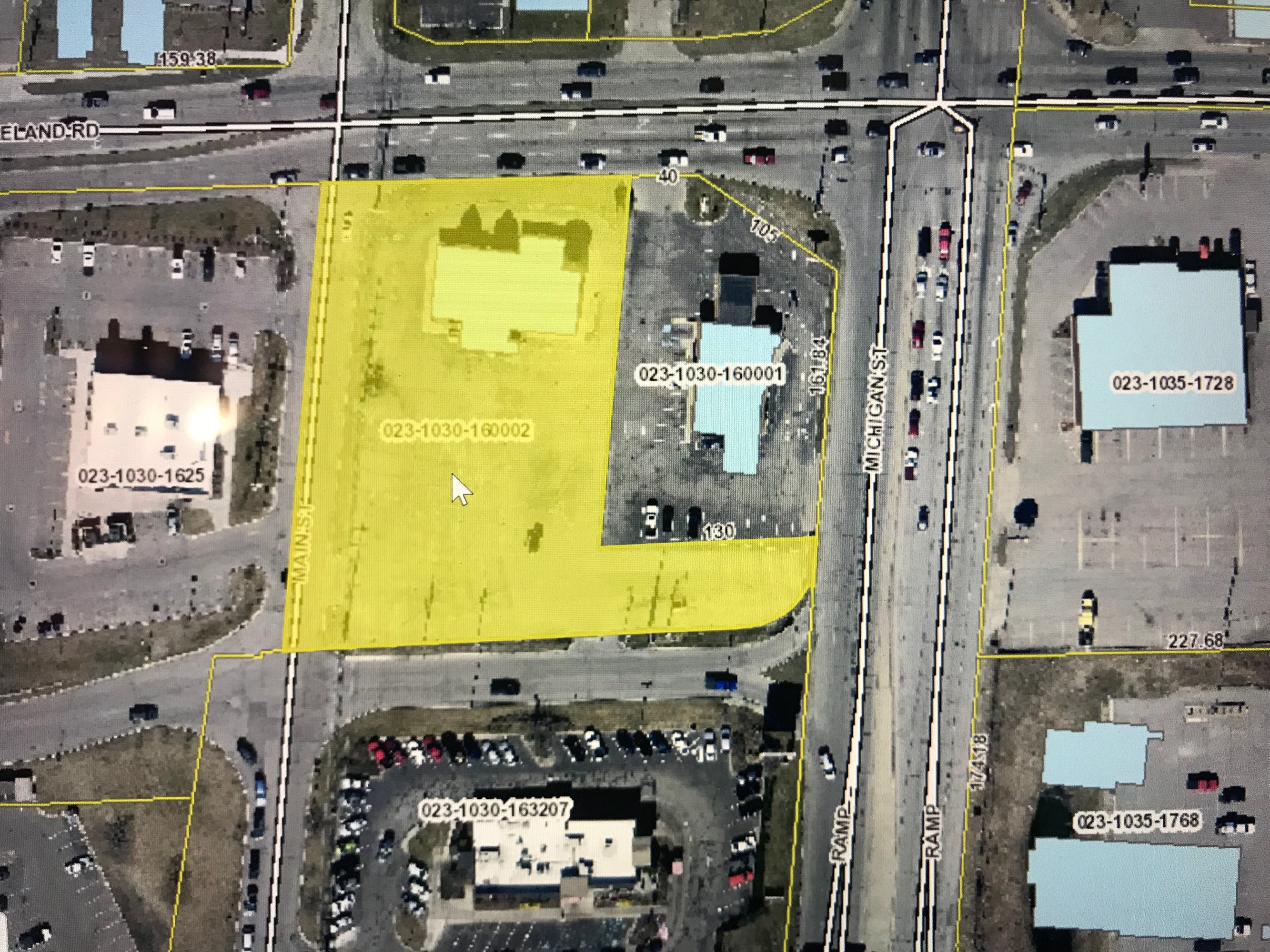 114 W Ireland Rd, South Bend, IN 46614
