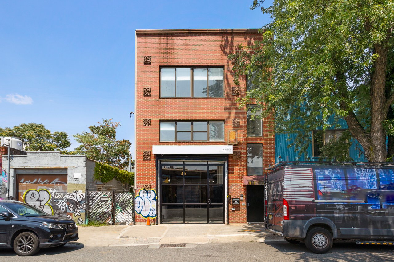 15 Division Pl, Brooklyn, NY 11222