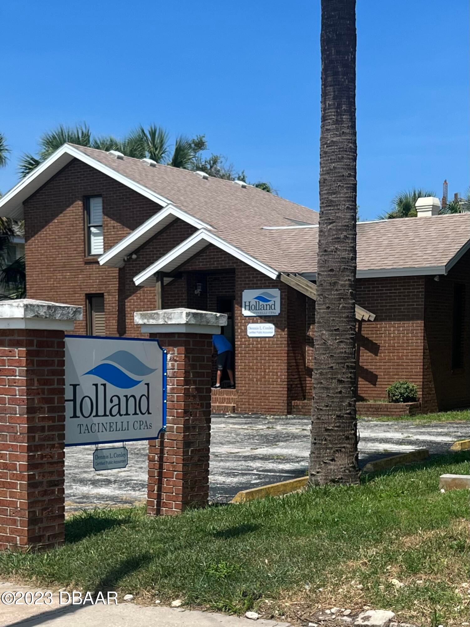 618 N Wild Olive Ave, Daytona Beach, FL 32118