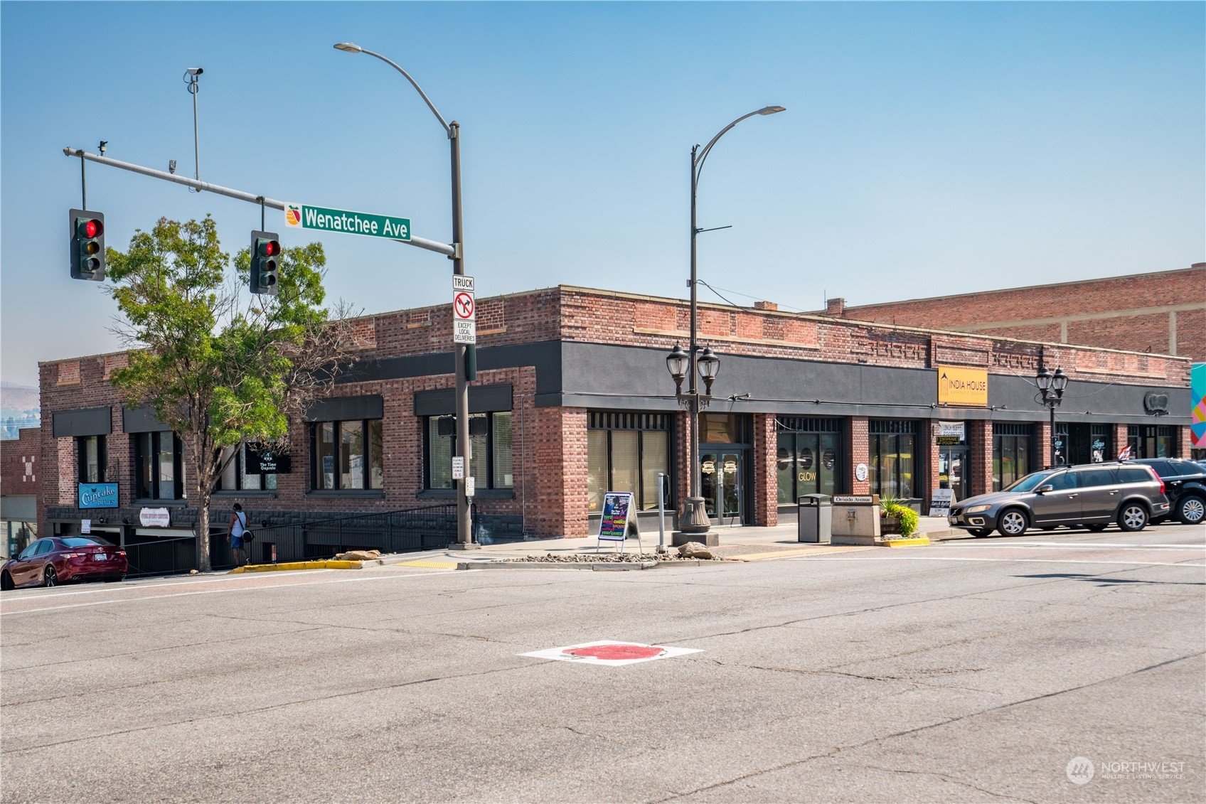 103 S Wenatchee Ave, Wenatchee, WA 98801