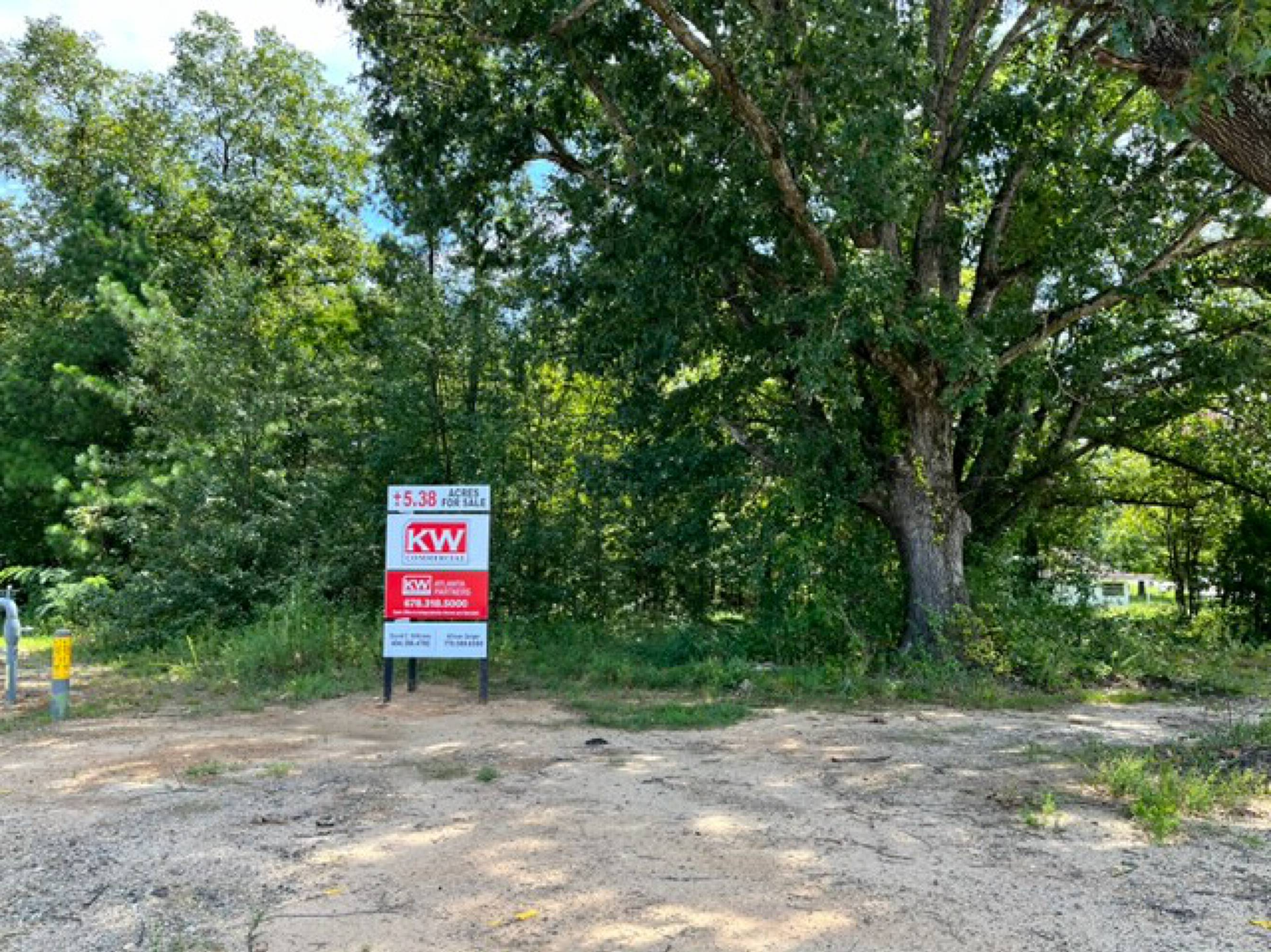 2098 Harbins Rd, Dacula, GA 30019