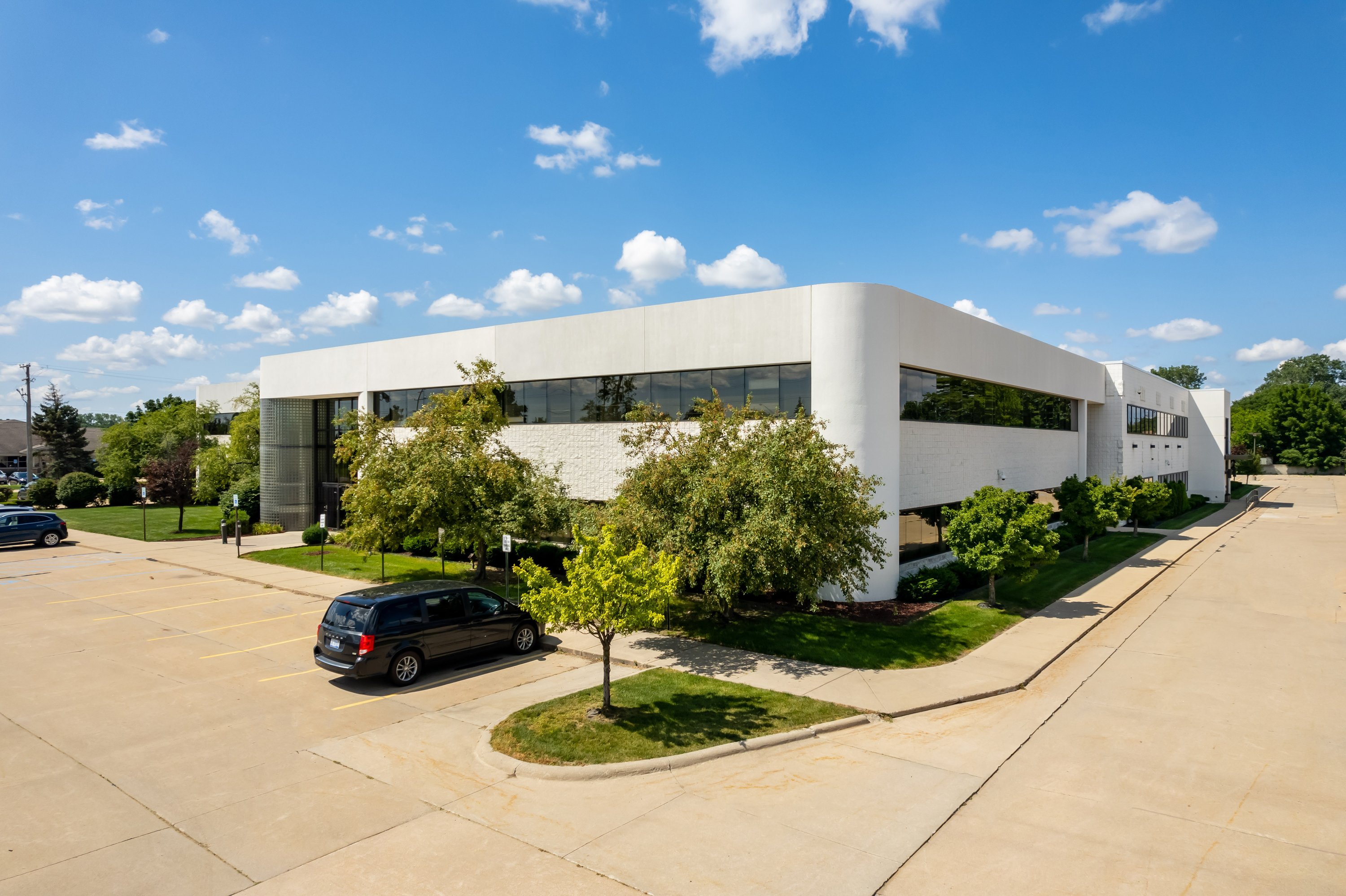 35801 Mound Rd, Sterling Heights, MI 48310