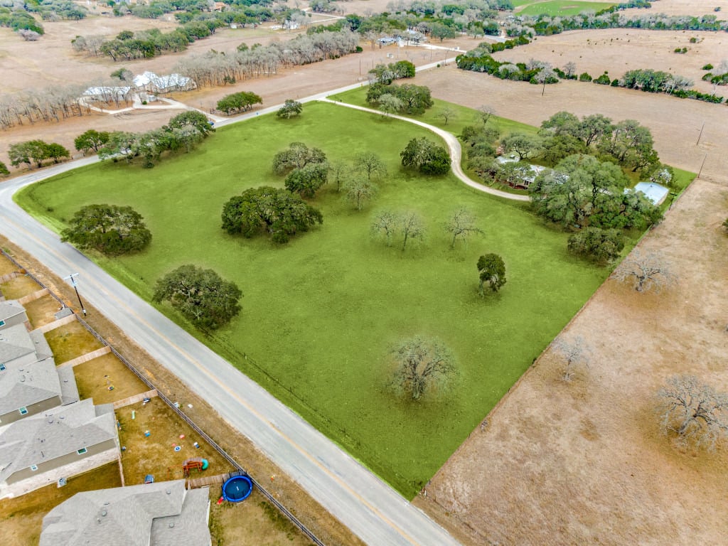 6 Old Fredericksburg Rd, Boerne, TX 78015