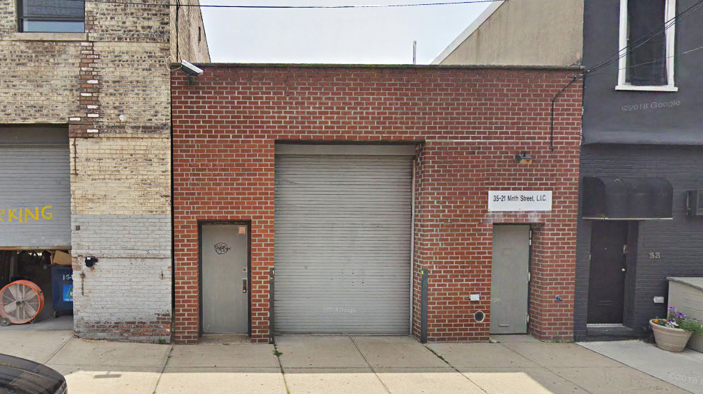 35-21 9Th St, Astoria, NY 11106
