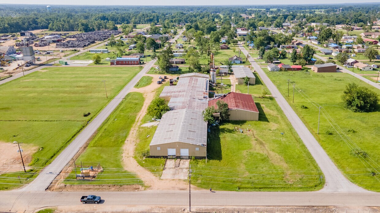 212 108Th St, Amory, MS 38821