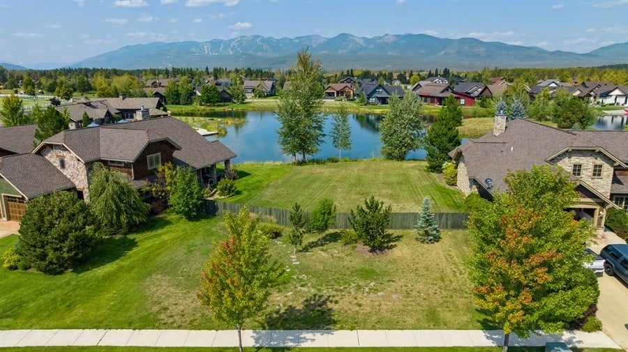 4316 Voyager Dr, Whitefish, MT 59937