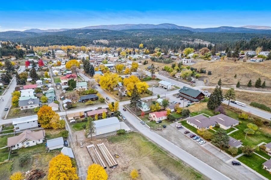 604 1St Ave E, Eureka, MT 59917