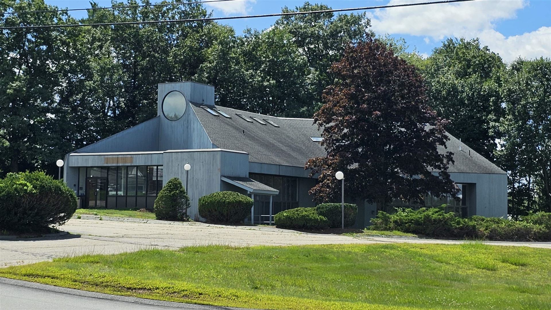 9 Old State Rd, Belmont, NH 03220