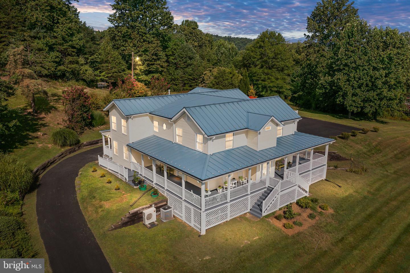 8 Jackson Ln, Boston, VA 22713