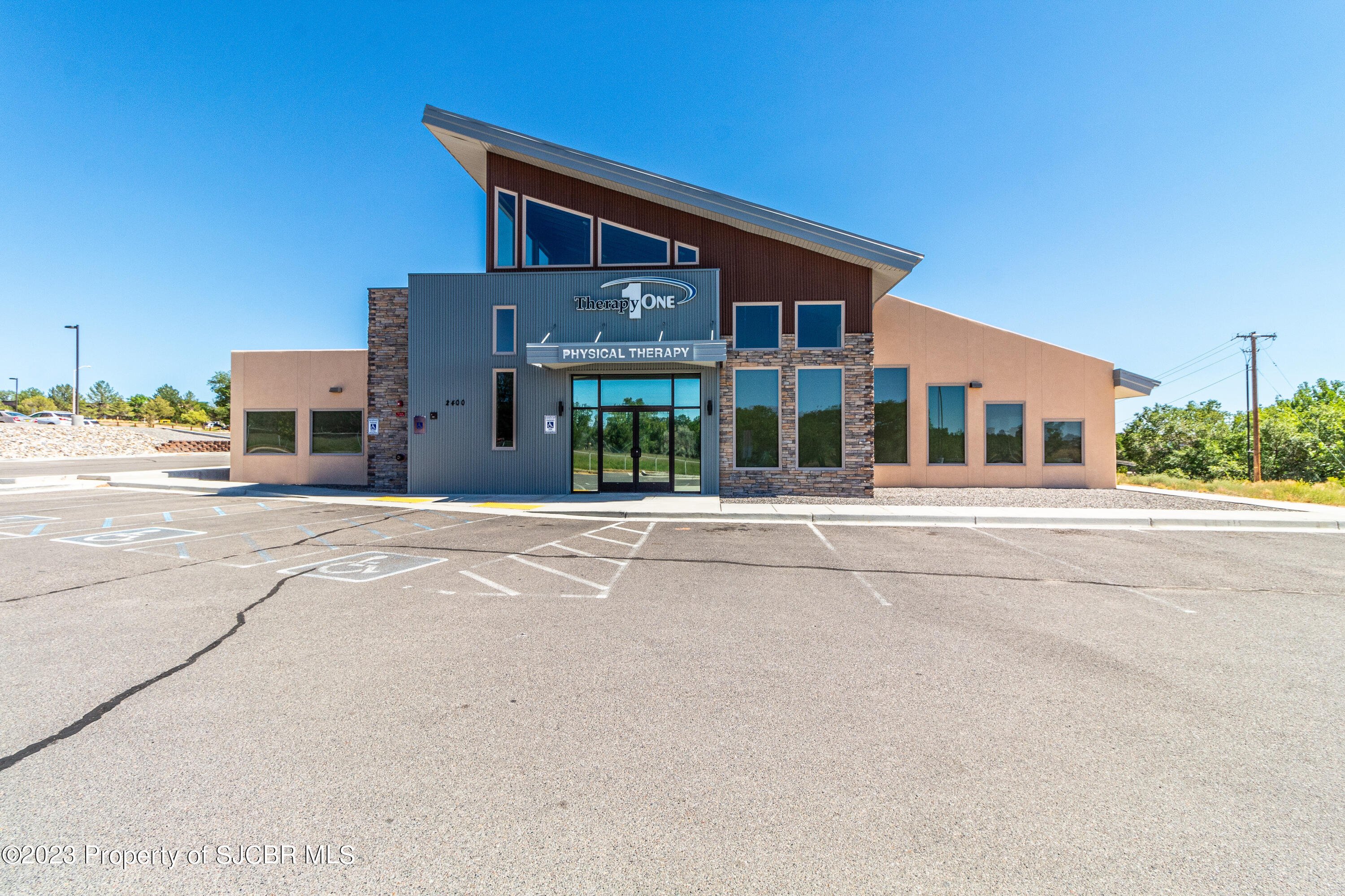 2400 Farmington Ave, Farmington, NM 87401