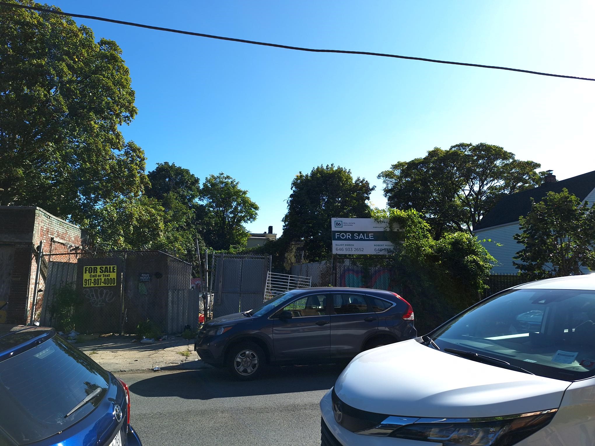 395 Elton St, Brooklyn, NY 11208