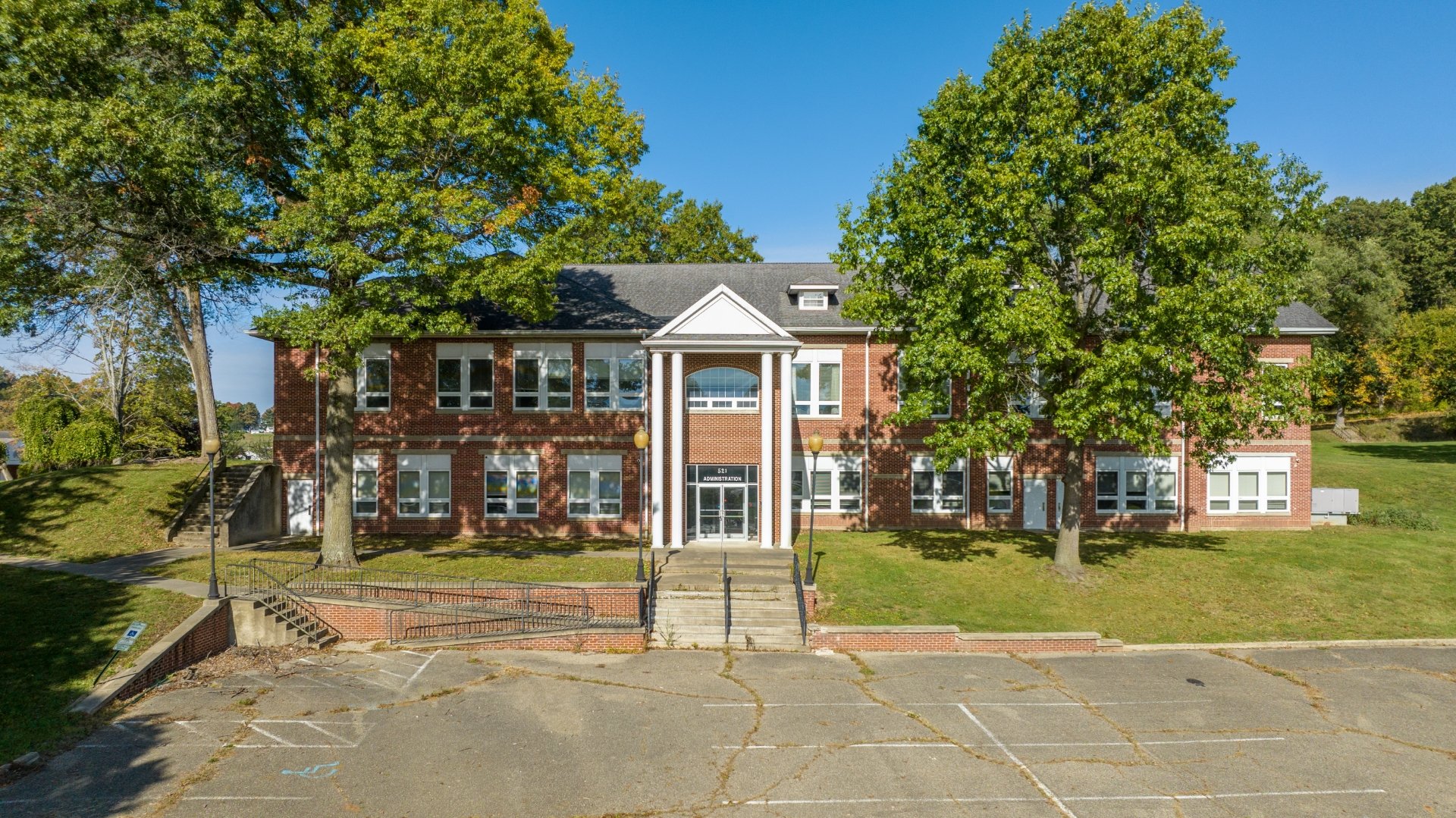 521 Wooster Rd, Mount Vernon, OH 43050