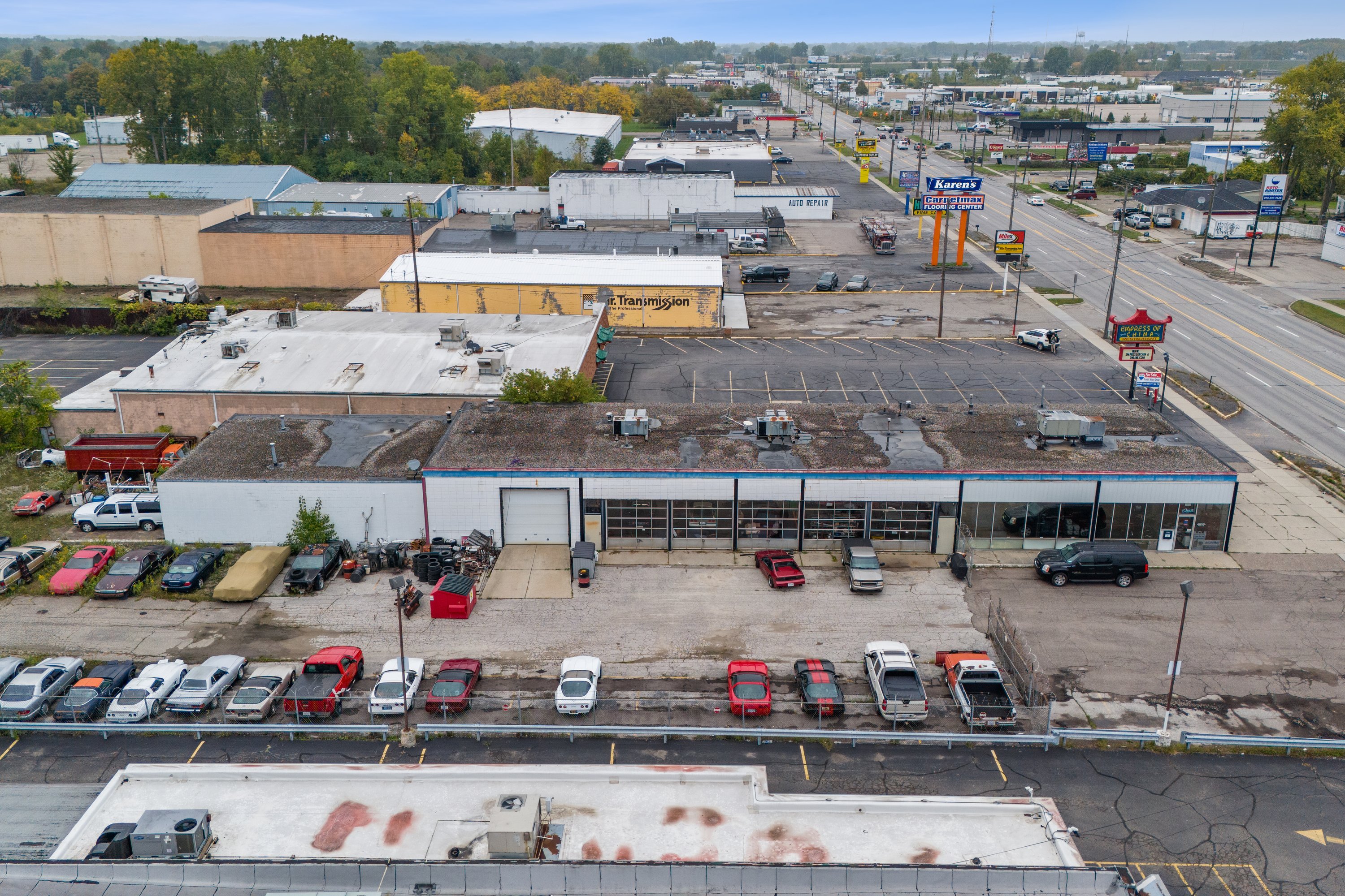 2330 S Dort Hwy, Flint, MI 48507