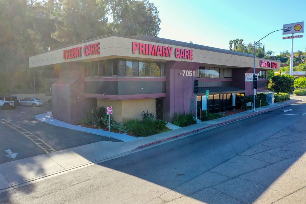 7051 Alvarado Rd, La Mesa, CA 91942