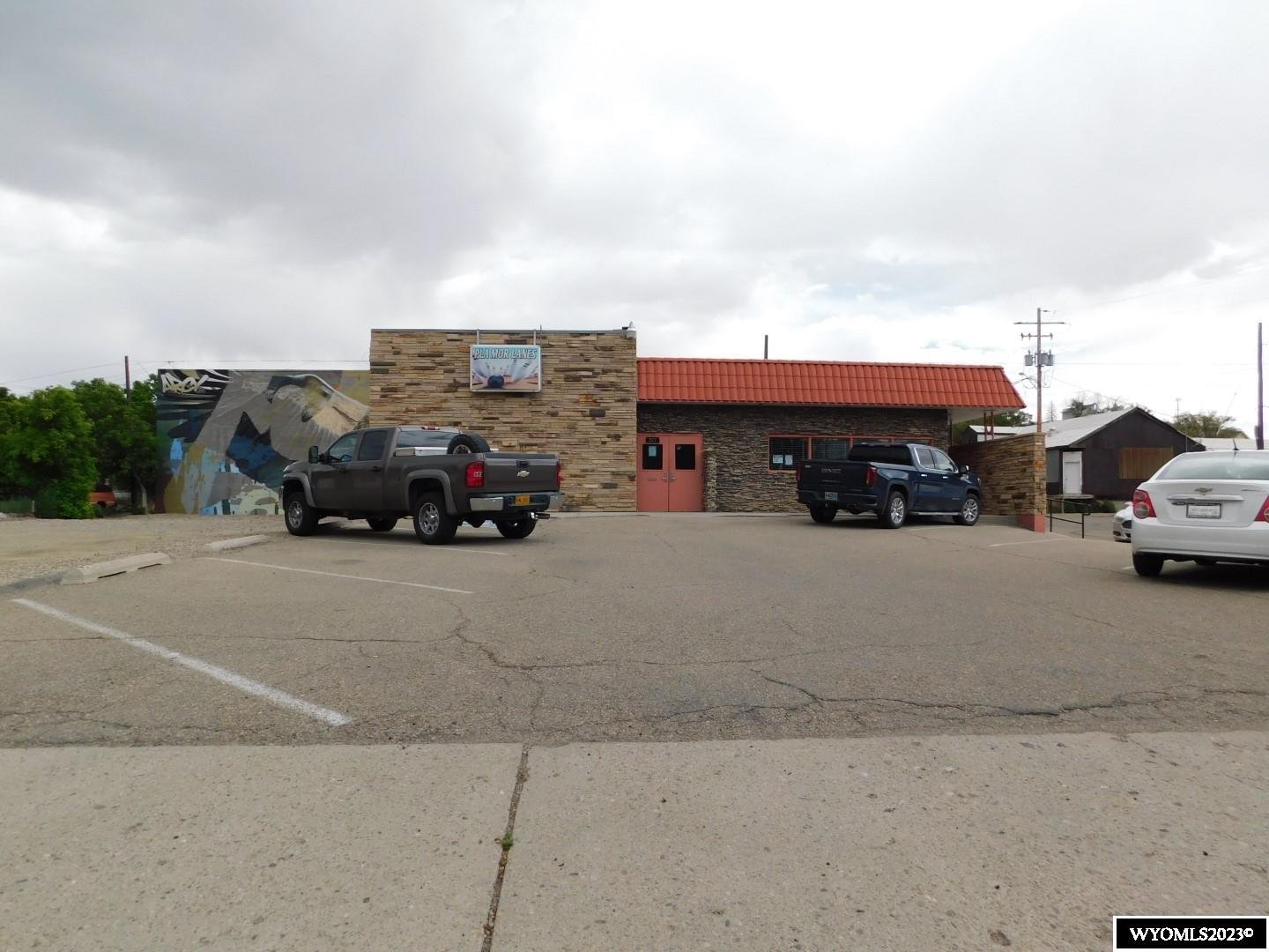 323 C St, Rock Springs, WY 82901