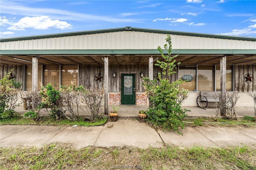17390 South State Highway 36, Somerville, TX 77879