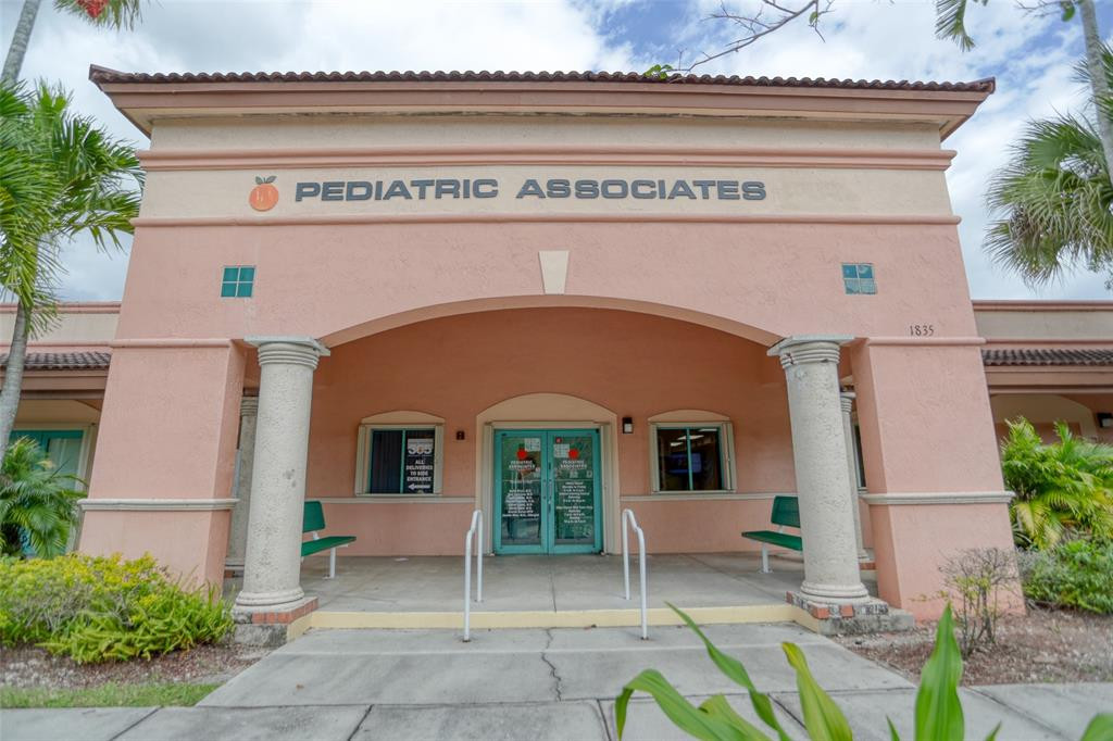1835 N Corporate Lakes Blvd, Weston, FL 33326