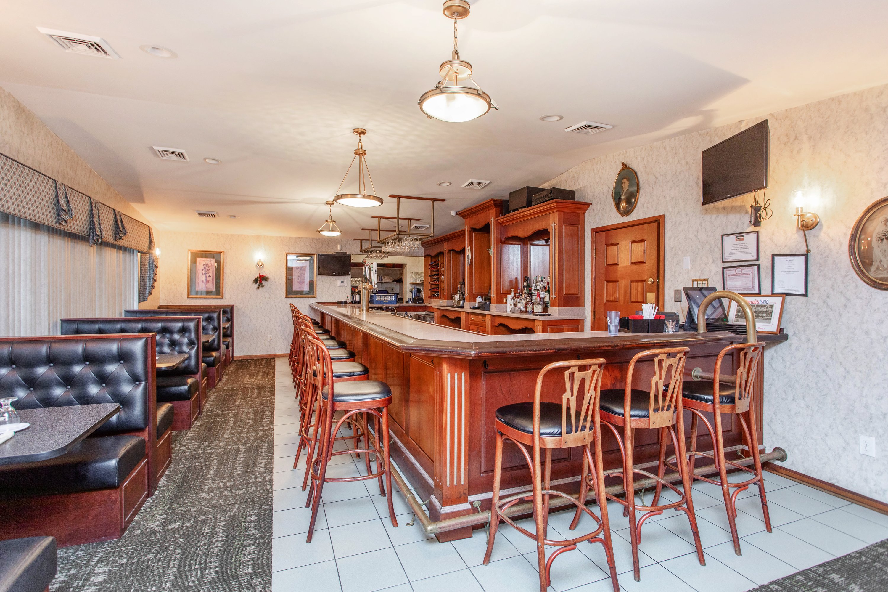 126 Mariaville Rd, Rotterdam, NY 12306
