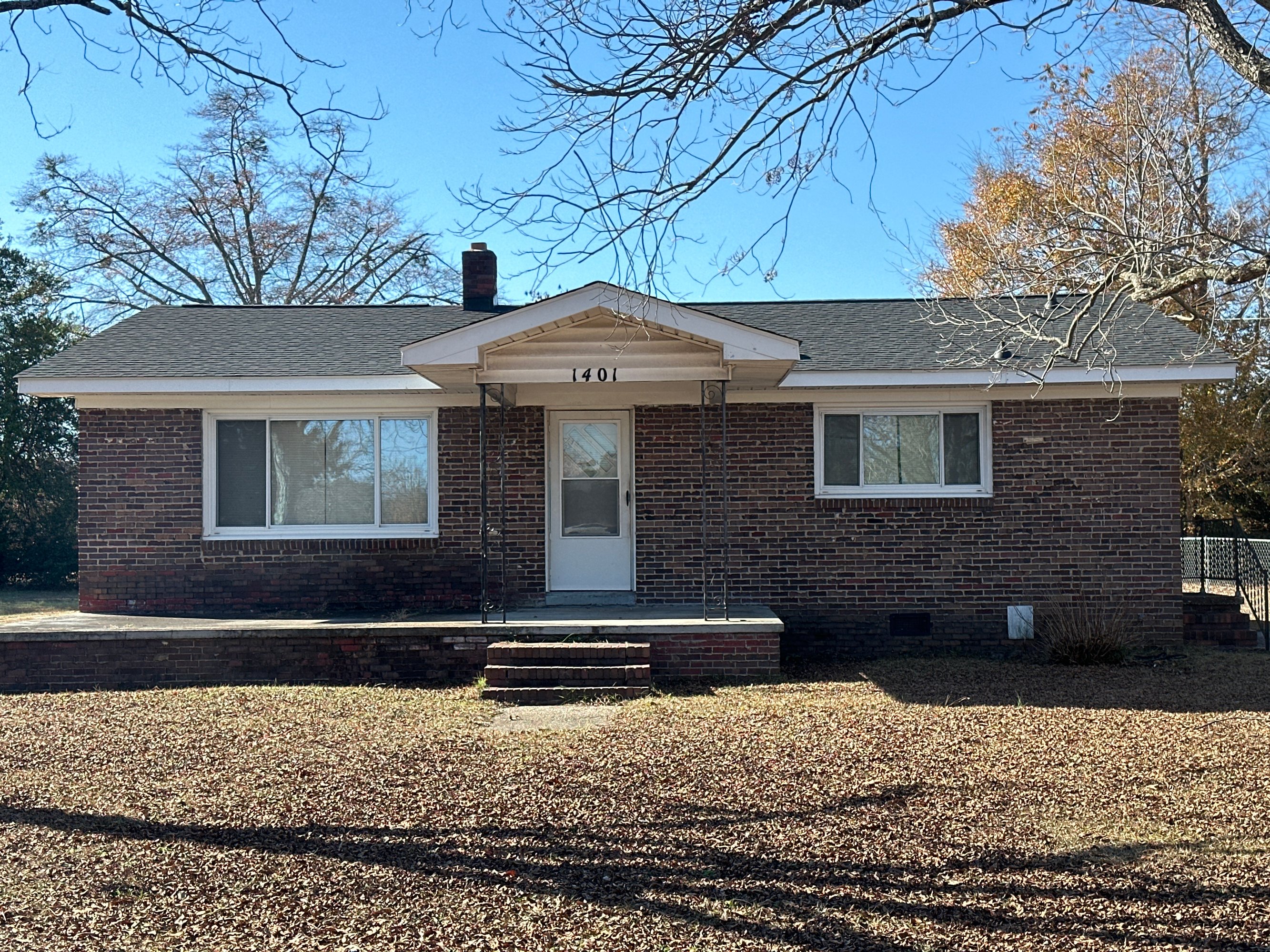 1401 N Bragg Blvd, Spring Lake, NC 28390