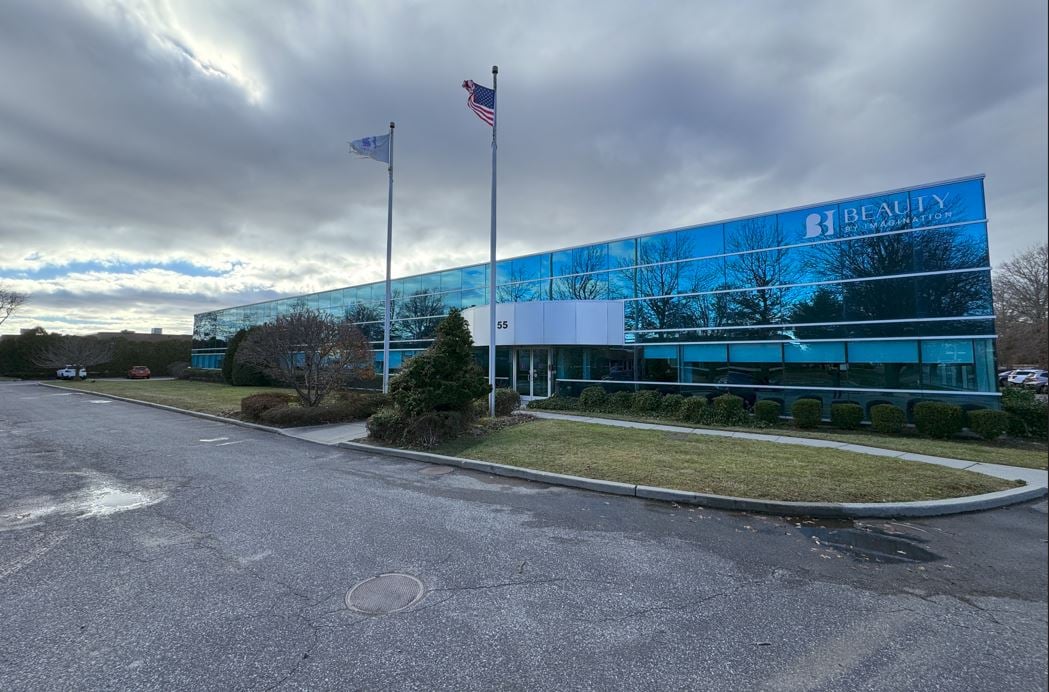 55 Mall Dr, Commack, NY 11725