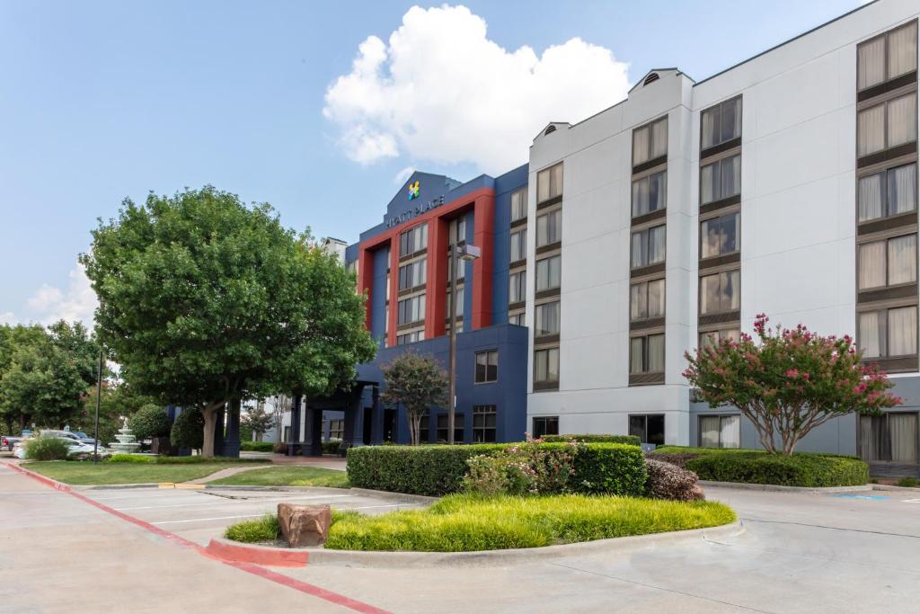 2380 E Road To Six Flags St, Arlington, TX 76011