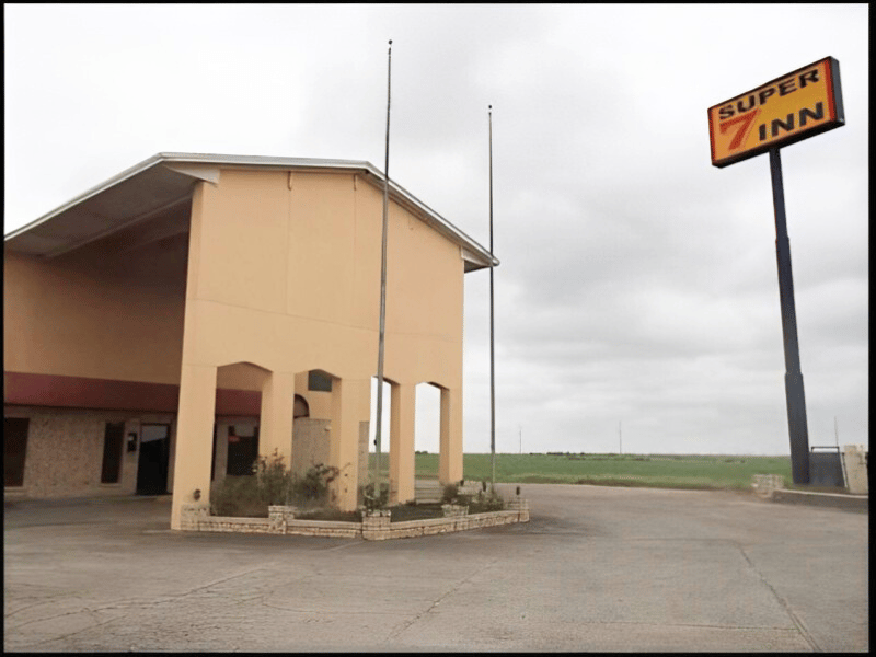 2225 N Us Highway 77, Robstown, TX 78380