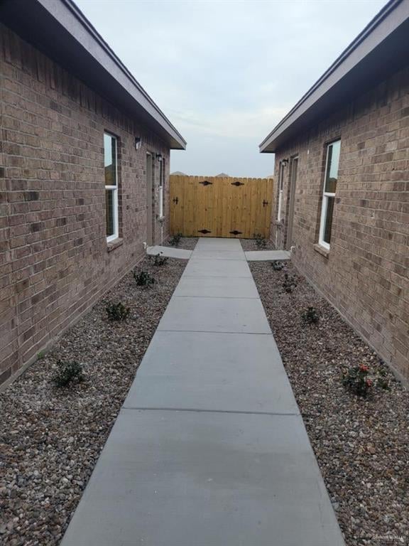 1008 W Kohala Ave, Alton, TX 78574