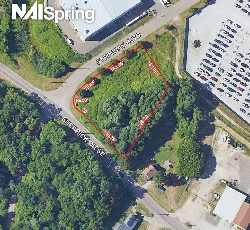 Steinway Blvd SE, Canton, OH 44707