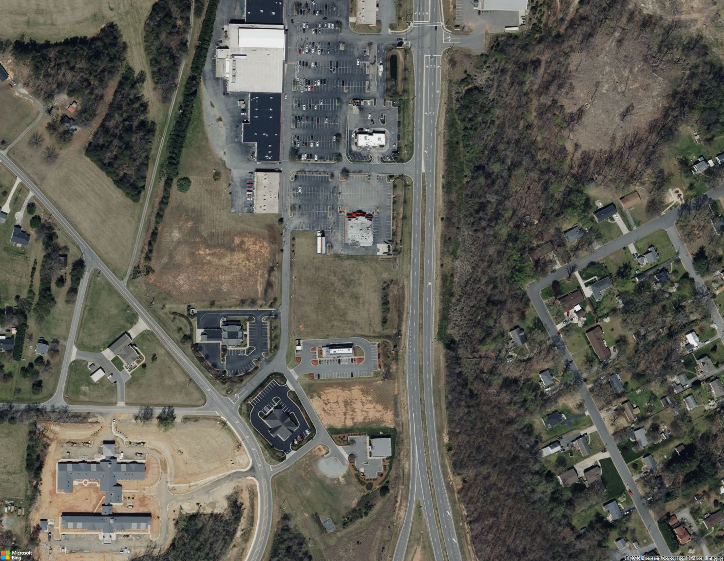 1537 Freeway Dr, Reidsville, NC 27320