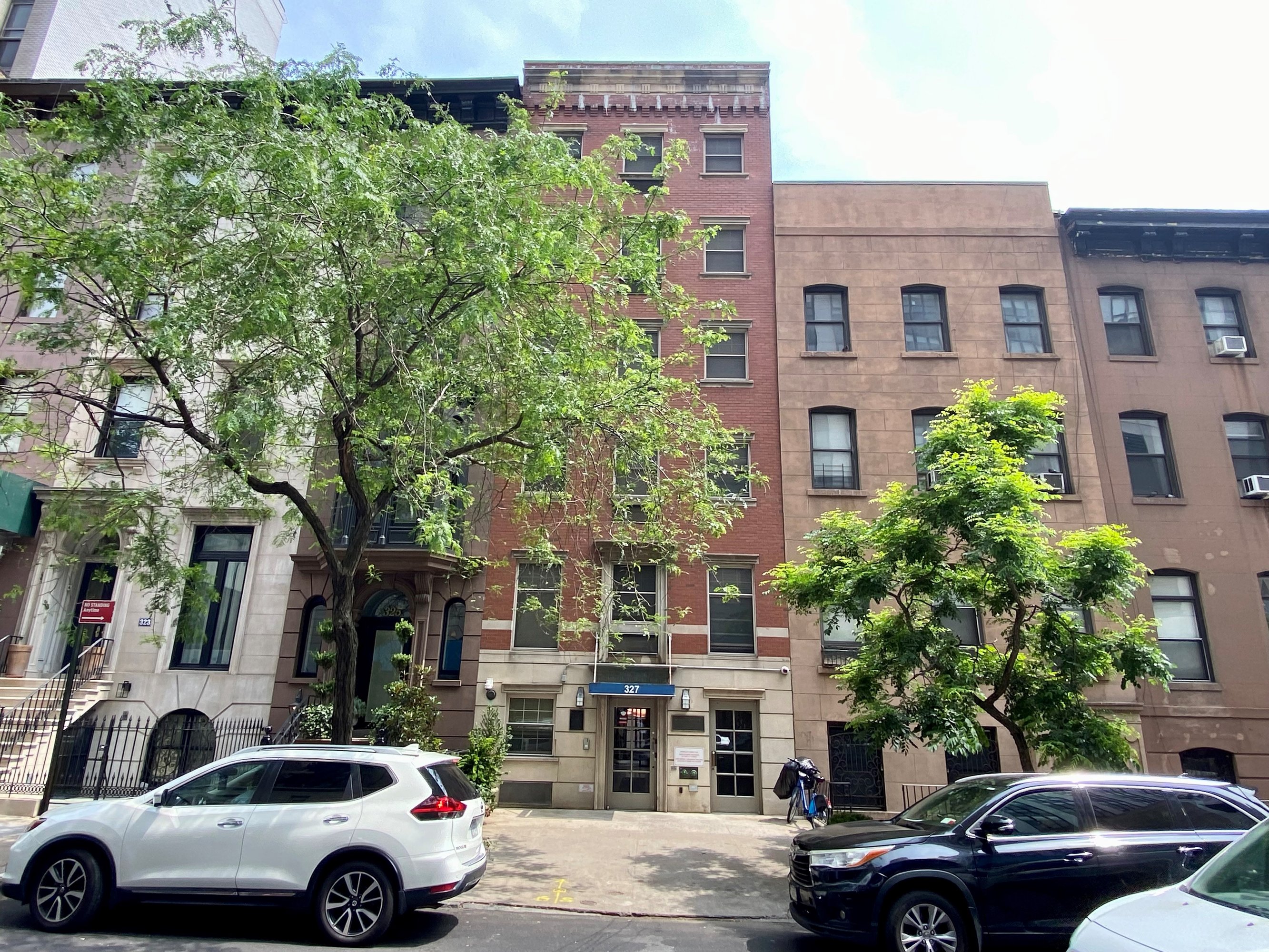 327 E 17Th St, New York, NY 10003