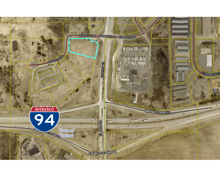 721 Rodeo Dr, Hudson, WI 54016