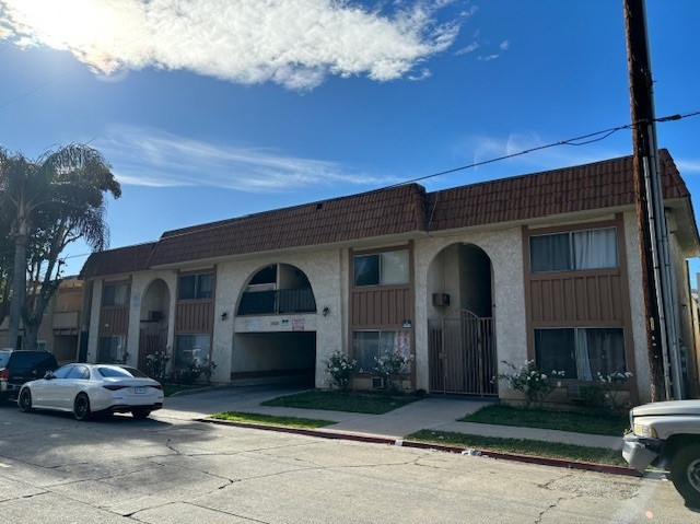 1416 N Spurgeon St, Santa Ana, CA 92701