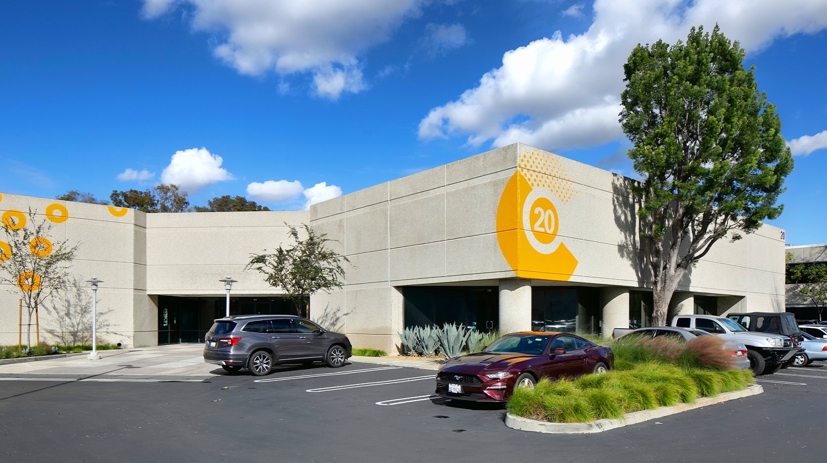 20 Centerpointe Dr, La Palma, CA 90623