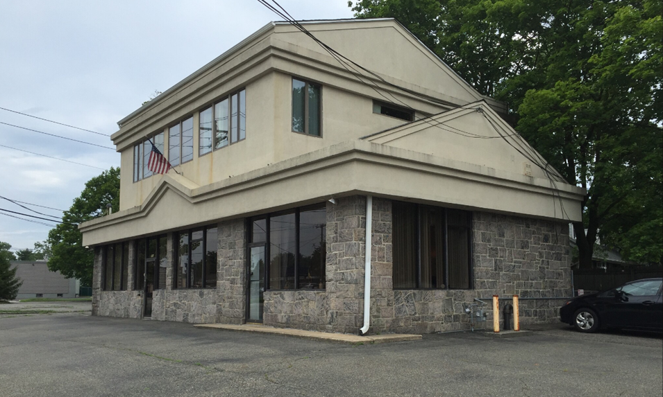 950 Jericho Tpke, Westbury, NY 11590