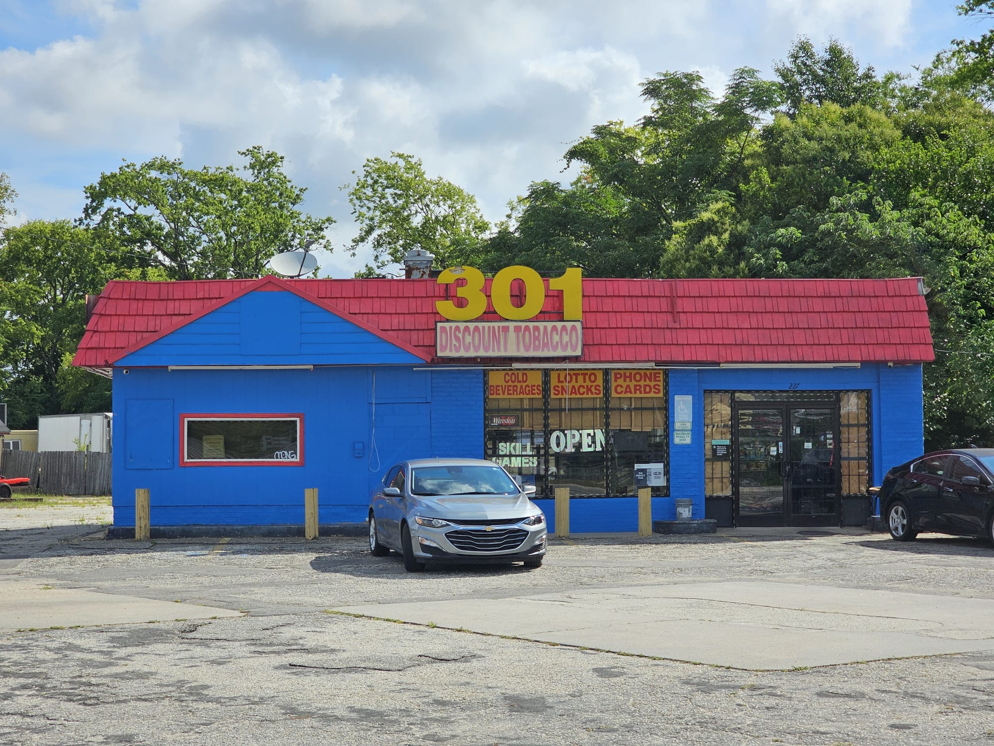 227 S Eastern Blvd, Fayetteville, NC 28301