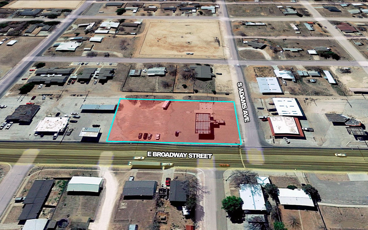 400 E Broadway St, Denver City, TX 79323
