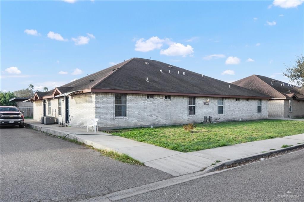 1504 Prosperity Dr, Edinburg, TX 78541