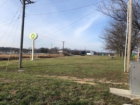 616 SW Jefferson St, Lees Summit, MO 64063