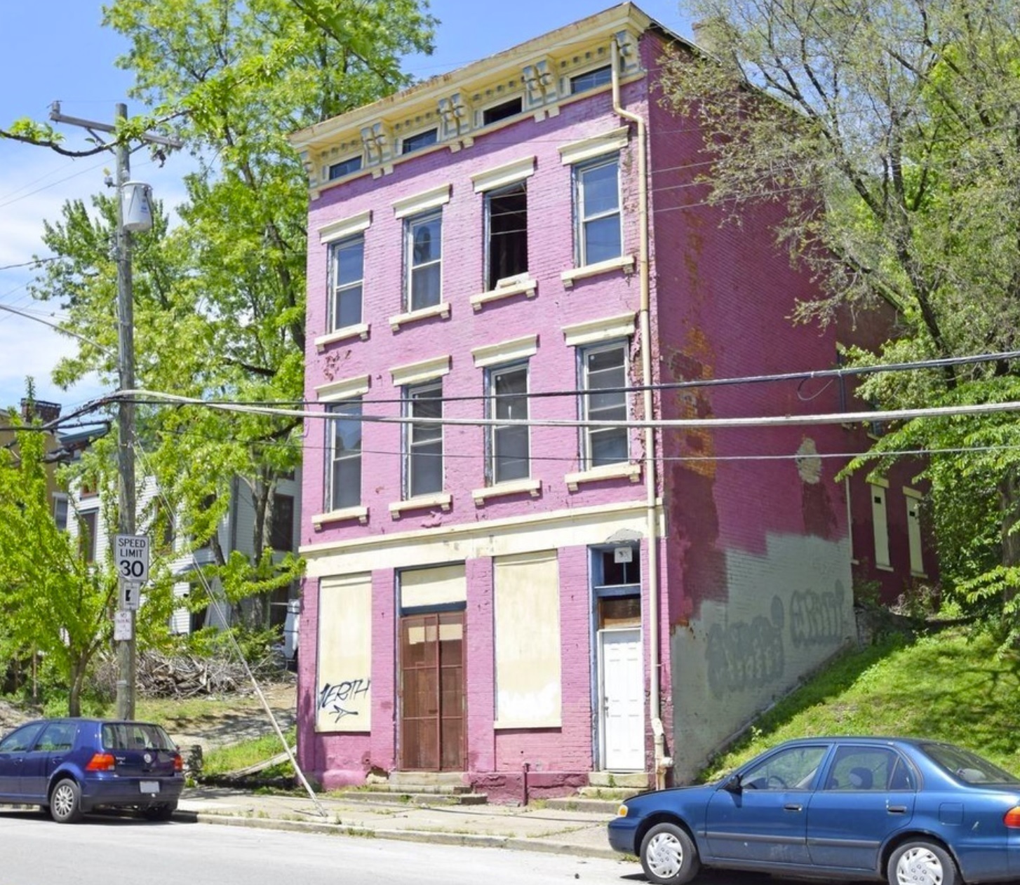 422 W Mcmicken Ave, Cincinnati, OH 45214